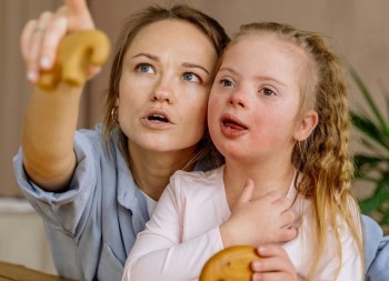 Working with children send image 3